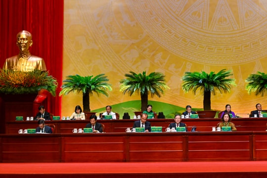 Đại hội toàn quốc Hội Nông dân Việt Nam lần thứ IX khai mạc ngày làm việc đầu tiên