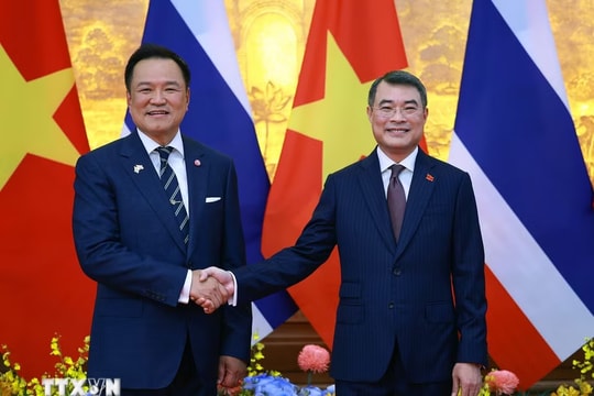 Thủ tướng Thái Lan Anutin Charnvirakul kết thúc chuyến thăm chính thức Việt Nam và dự AFF 2026