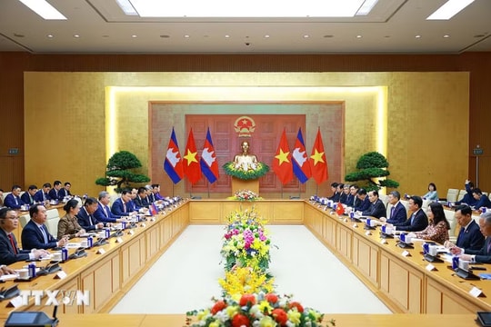 Thủ tướng Lê Minh Hưng hội đàm với Thủ tướng Campuchia Hun Manet