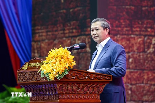 Thủ tướng Campuchia đến Hà Nội, bắt đầu thăm chính thức Việt Nam và dự AFF 2026