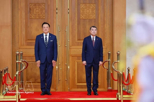 Vietnamese Prime Minister hosts welcome ceremony for Thai counterpart