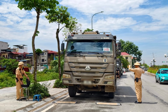 Hà Nội: Không để xe quá tải lộng hành, hơn 1.600 trường hợp bị xử lý