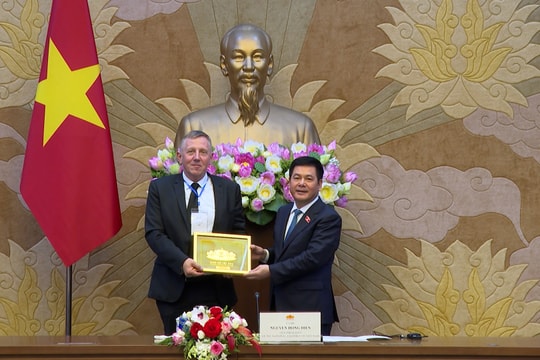 Thúc đẩy các cơ hội hợp tác đầu tư trong lĩnh vực năng lượng tái tạo