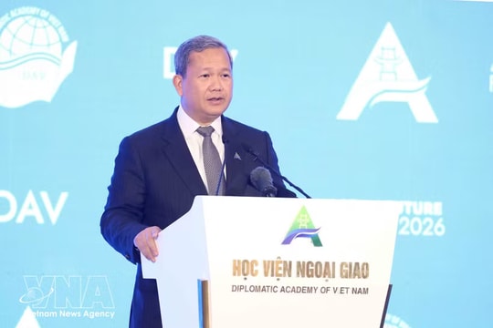 Cambodian PM wraps up official visit to Vietnam, attendance at AFF 2026