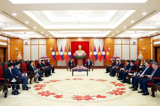 People’s interests must be ultimate measure of Vietnam–Laos cooperation: Top leader