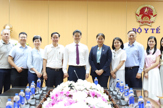 UNAIDS tiếp tục hỗ trợ Việt Nam phòng chống AIDS