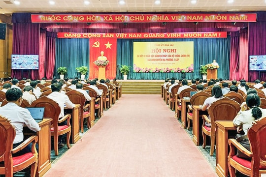 Xây dựng nền hành chính phục vụ người dân, doanh nghiệp