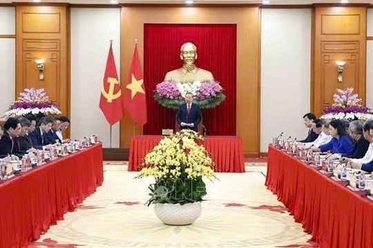 Hội đồng Lý luận Trung ương cần đi cùng, đi trước những vấn đề cần dự báo