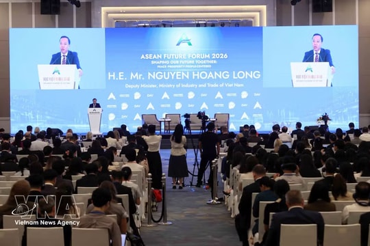 ASEAN Future Forum discusses partnerships, energy security, new development models