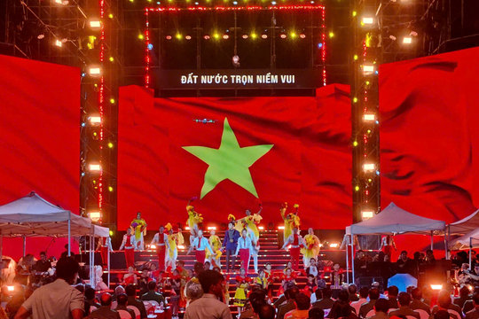 TP. Hồ Chí Minh: Gala “Tổ quốc bình yên” kể chuyện những trận tuyến thầm lặng