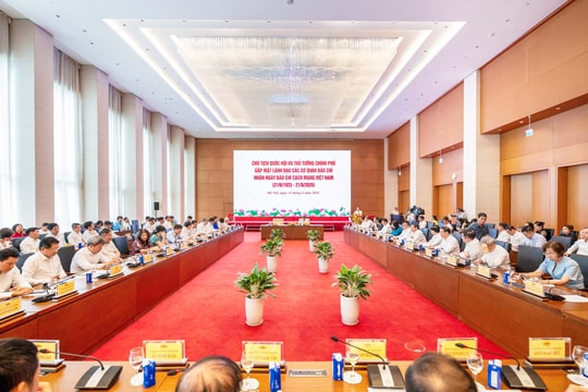 Báo chí phải đi đầu lan tỏa các chủ trương lớn đưa đất nước bước vào kỷ nguyên mới
