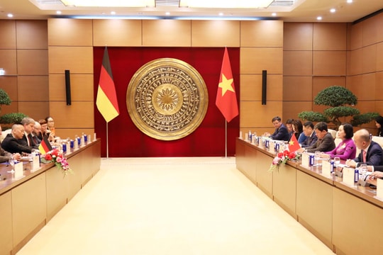 Phó Chủ tịch Quốc hội Nguyễn Thị Thanh hội đàm với Phó Chủ tịch Quốc hội Cộng hòa Liên bang Đức