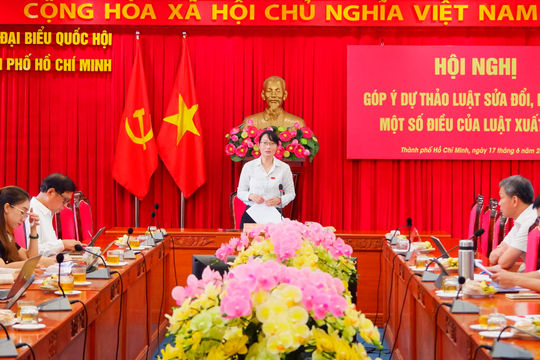 Xây dựng môi trường xuất bản số chuyên nghiệp, theo kịp công nghệ