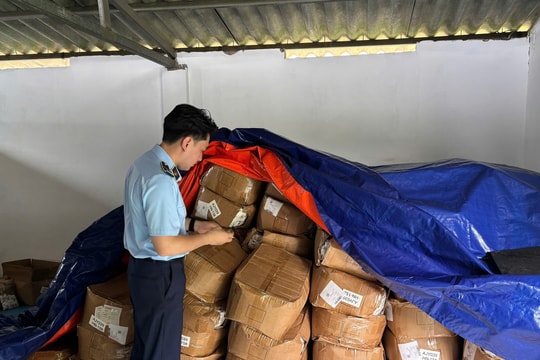 Quản lý thị trường thành phố Hà Nội: Quyết liệt đấu tranh, ngăn chặn, xử lý hàng giả