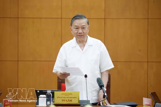 Vietnam’s 100-year vision must reflect development aspirations: Top leader