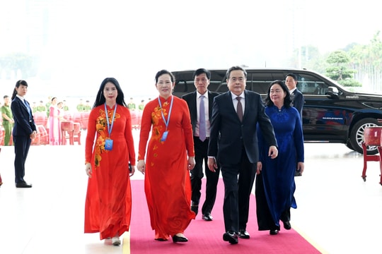Chủ tịch Quốc hội Trần Thanh Mẫn dự Đại hội đại biểu phụ nữ toàn quốc lần thứ XIV