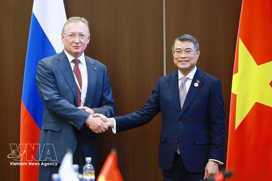 Prime Minister meets leaders of major Russian enterprises