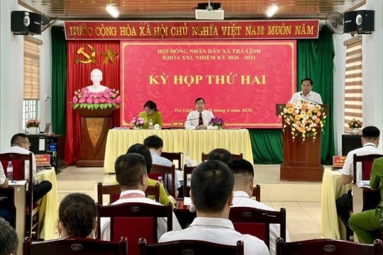 Phó Chủ tịch HĐND tỉnh Cao Bằng Bế Minh Đức dự Kỳ họp thứ Hai, HĐND xã Trà Lĩnh