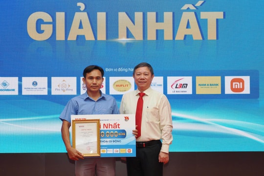 “Tỏa sáng giá trị Việt” vinh danh những câu chuyện lay động lòng người