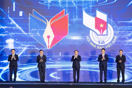 Trưởng Ban Tuyên giáo và Dân vận Trung ương Trịnh Văn Quyết dự khai mạc Hội Báo toàn quốc 2026