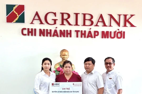 Bancassurance Agribank - ABIC: Điểm tựa tài chính cho khu vực Tam nông Bài cuối: Từ “Banca số” đến cam kết phụng sự cộng đồng
