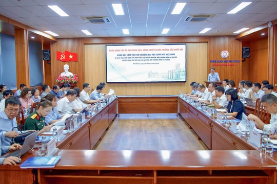 Đoàn công tác của Ủy ban Khoa học, Công nghệ và Môi trường làm việc với Đại học Hàng Hải Việt Nam
