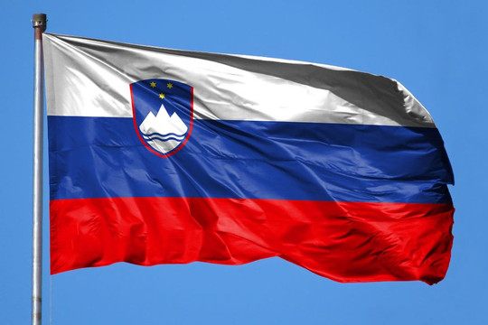 Điện mừng kỷ niệm Quốc khánh Cộng hòa Slovenia