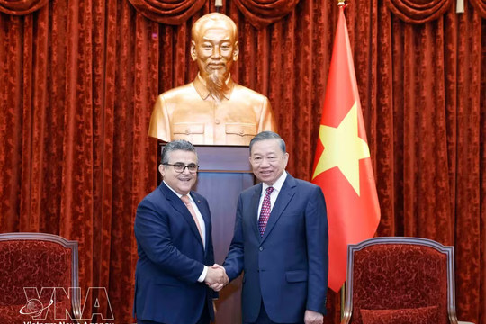 Party General Secretary, State President receives outgoing Palestinian Ambassador