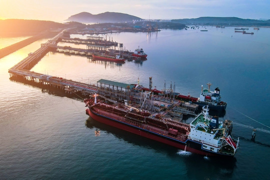 Cần cơ chế tài chính đặc thù để Petrovietnam chủ động hơn trong các dự án lớn