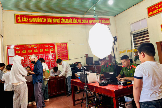 Đưa dịch vụ công về gần dân: Cách làm từ Công an xã Kim Bảng