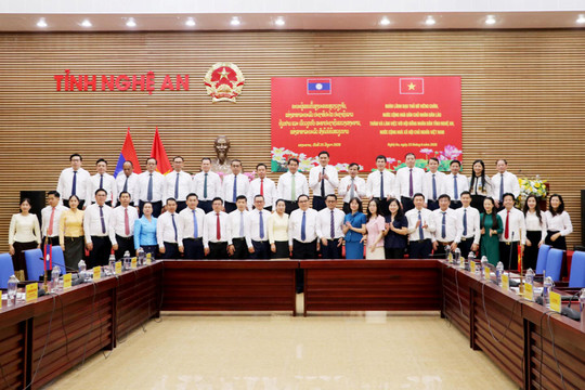Nghệ An - Thủ đô Vientiane tăng cường hợp tác giữa hai cơ quan dân cử