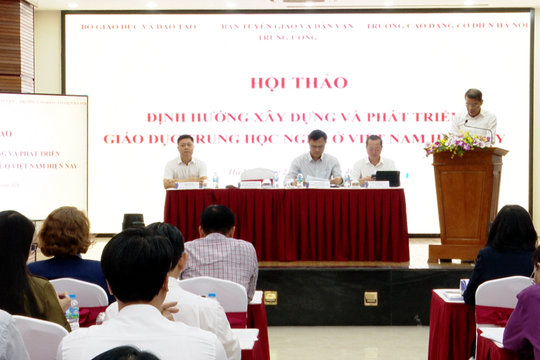 Hoàn thiện khung pháp lý cho giáo dục trung học nghề