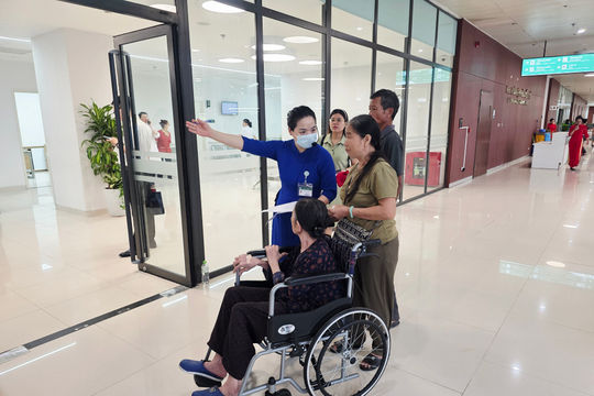 Bệnh viện Bạch Mai cơ sở Ninh Bình khám miễn phí cho hơn 5.000 người