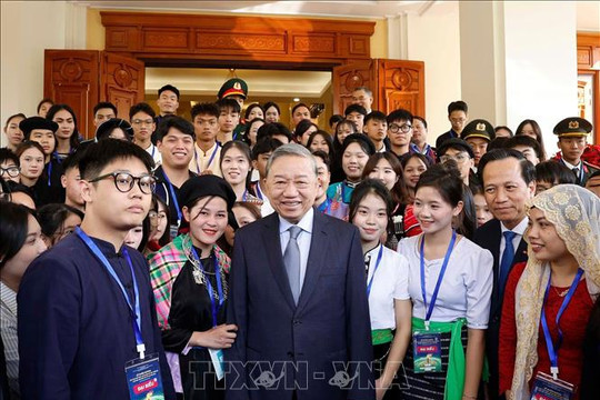 TP. Hồ Chí Minh: Tạo mọi điều kiện để học sinh, sinh viên, thanh niên dân tộc thiểu số trưởng thành và cống hiến