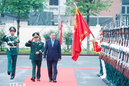 Tổng Bí thư, Chủ tịch nước Tô Lâm: Xây dựng thế trận Pháo binh - Tên lửa trong nền quốc phòng toàn dân