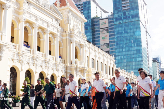 Heritage walk marks 50 years of city bearing President Ho Chi Minh’s name