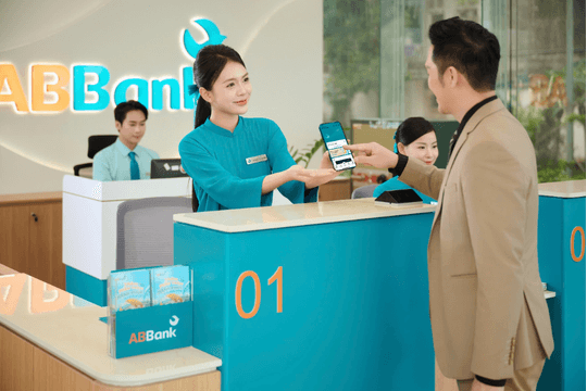 ABBank được vinh danh với hai giải thưởng quốc tế về công nghệ và ngân hàng bán lẻ