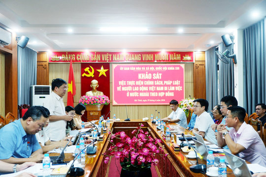 Cần định kỳ công bố, cập nhật thông tin về người lao động làm việc ở nước ngoài