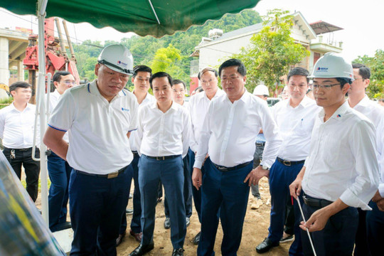Bài 3: Đường lên Trà Lĩnh - Công trường “không nghỉ” giữa đại ngàn Đông Bắc