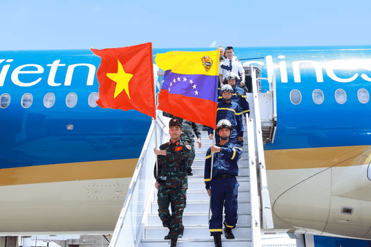 Đoàn cứu nạn, cứu hộ Bộ Công an Việt Nam đã tới Venezuela