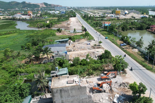 Quảng Ninh: Dự án đường tỉnh 338 chậm tiến độ vì vướng mặt bằng