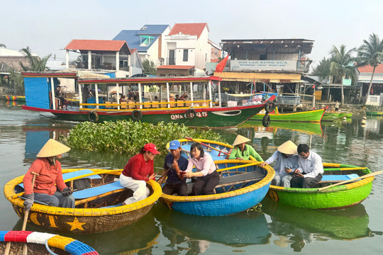 Giữ gìn nghề nhỏ, dựng sinh kế bền vững