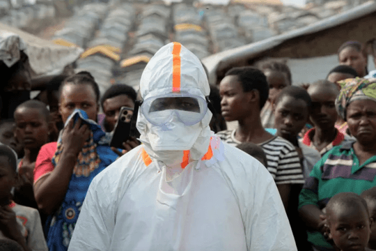 Chưa rõ tung tích của gần 300 người nhiễm Ebola