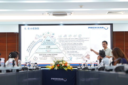 Đại học Phenikaa: Người trẻ cần gì để dẫn dắt tương lai?