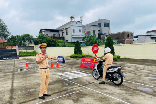 Thái Nguyên: Đào tạo kỹ năng lái xe mô tô, xe gắn máy an toàn cho 300 cán bộ tại phường Bá Xuyên