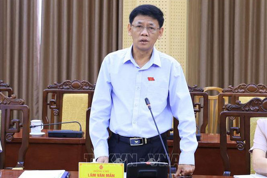 Đoàn công tác của Hội đồng Dân tộc làm việc với UBND tỉnh Tuyên Quang