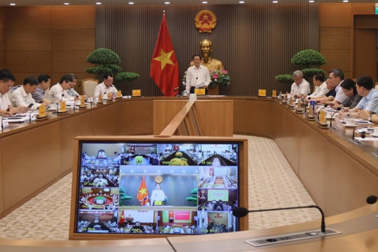 Phó Thủ tướng Chính phủ Hồ Quốc Dũng: Ưu tiên đầu tư cho vùng khó khăn, tránh dàn trải