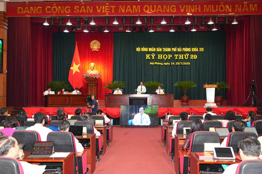 Bài 1: Thúc đẩy tranh luận từ ứng dụng công nghệ số, tư liệu trực quan