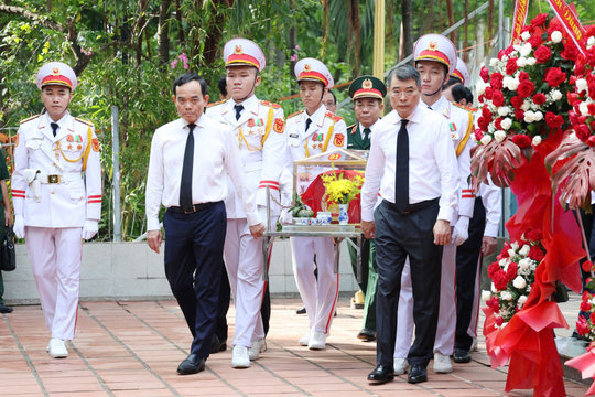Triển khai tìm kiếm, quy tập hài cốt liệt sĩ tại công viên Lê Thị Riêng