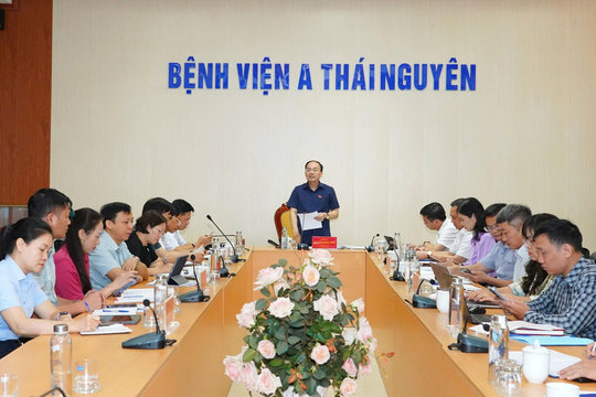 Thái Nguyên: Khảo sát việc thực hiện chính sách, pháp luật về khám bệnh, chữa bệnh